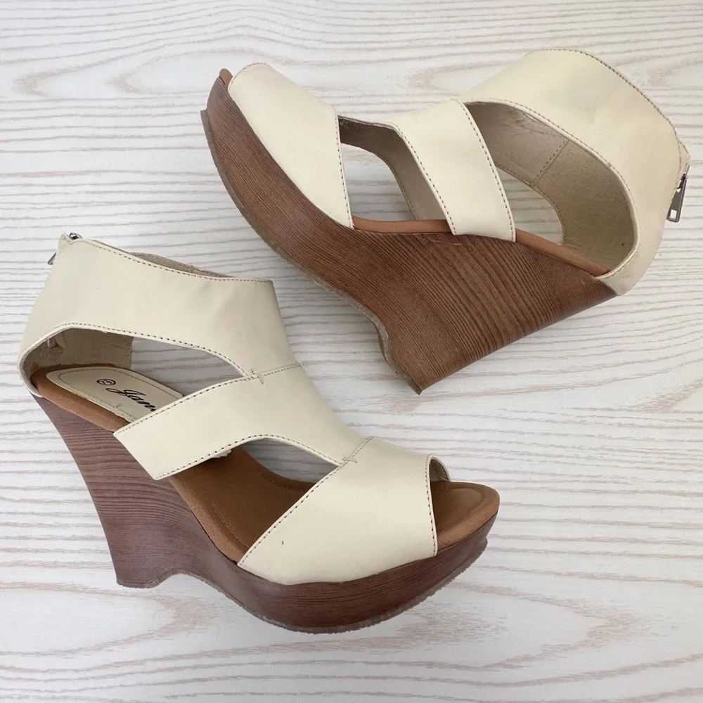 Cute Platform Wedge Sandals Zip Up Peep Toe Cream Size 7.5
